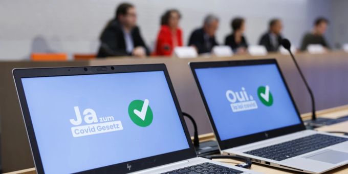 Ein überparteiliches Komitee wirbt für die Annahme des Covid-Gesetzes. Covid Gesetz