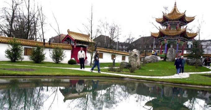 Das Au-Pair kam niemals beim Chinagarten an: Die Männer setzten sie wieder in der Innenstadt aus. bezirksgericht zürich vergewaltigung
