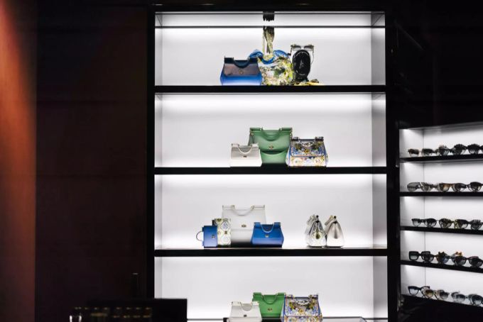 Ein Dolce & Gabbana Shop in St. Moritz. Dolce & Gabbana