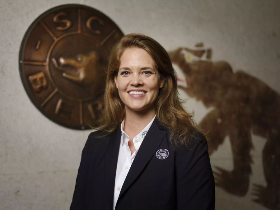 Im April 2020 wird Florence Schelling zur Sportchefin des SC Bern ernannt.