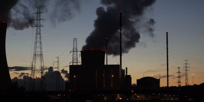 Das Atomkraftwerk in Tihange (B). tihange
