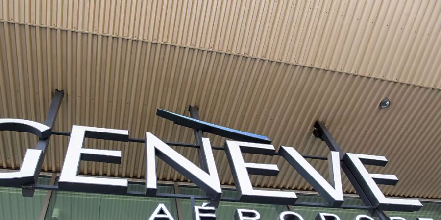 Am Genfer Flughafen werden rund 20 Stellen abgebaut. (Archivbild)