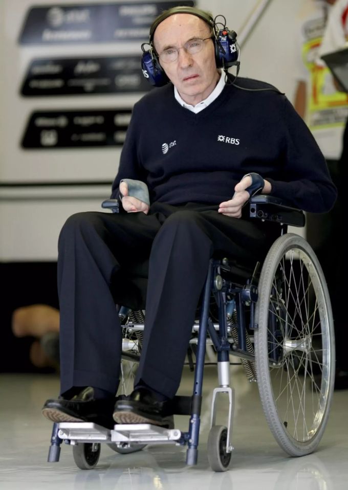 Frank Williams sitzt seit einem Unfall 1986 im Rollstuhl. Frank Williams Formel 1