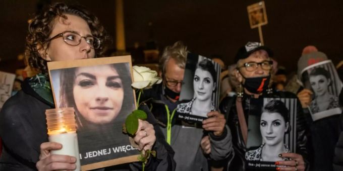 Demonstration gegen Abtreibungsverbot in Warschau. Polen