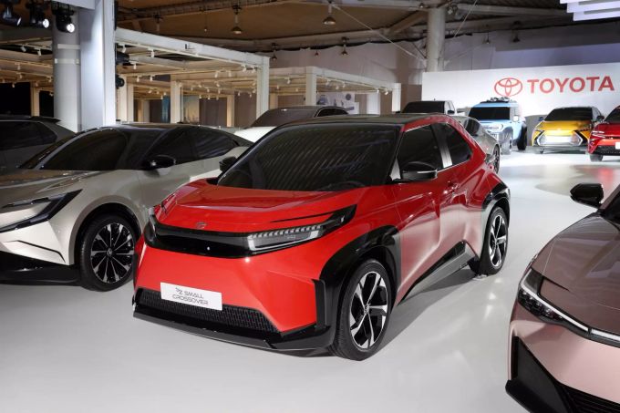 Teil der 70 Milliarden-Investition sind auch extrem sparsame Kleinwagen, sie sollen nur 12,5kWh/100km verbrauchen. Toyota Elektro-Strategie