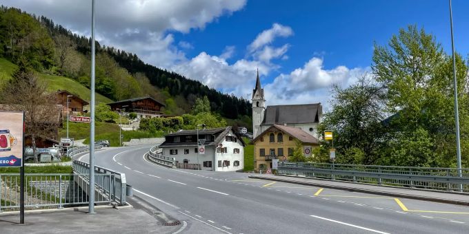 Dorfeingang Schluein. Dorfeingang Schluein.