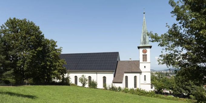 Die Kirche St. Peter und Paul in der Ortschaft Ettingen. Die Kirche St. Peter und Paul in der Ortschaft Ettingen.
