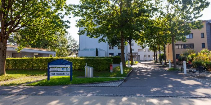 Das Alters-und Pflegeheim Hof Haslach in Au (SG). Das Alters-und Pflegeheim Hof Haslach in Au (SG).