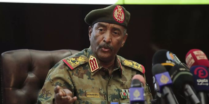 General Abdel Fattah al-Burhan, höchster Militärvertreter im Sudan. sudan