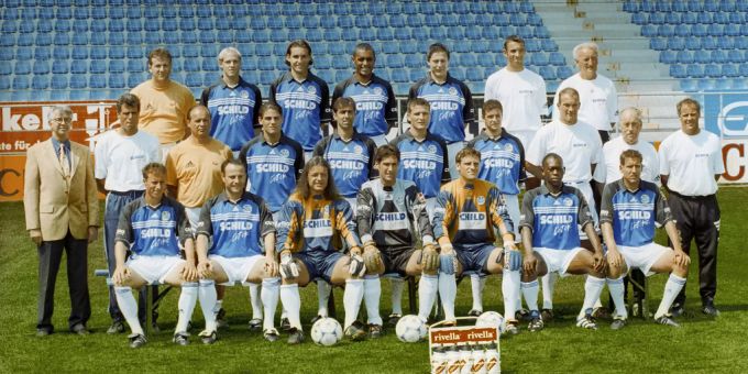 Pavel Karpf (dritter von rechts, mittlere Reihe) war beim FC Luzern auch als Goalie-Trainer im Amt. FC Luzern