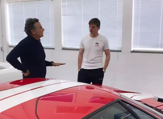 Nelson Piquet und Max Verstappen im Gespräch. Max Verstappen Nelson Piquet