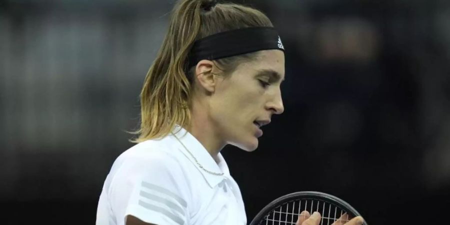 Sieht im Frauentennis einen noch immer «latenten Sexismus»: Andrea Petkovic. Foto: Petr David Josek/AP/dpa