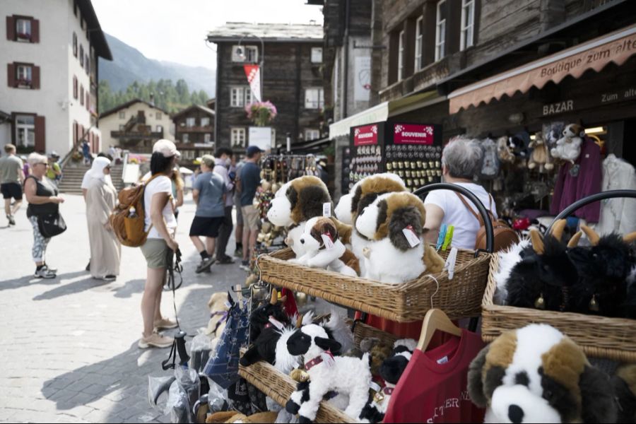 ... oder hierzulande, wie im Bild in Zermatt VS.