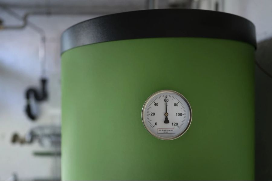 In der Schweiz soll das Wohnen weniger klimaschädlich werden.