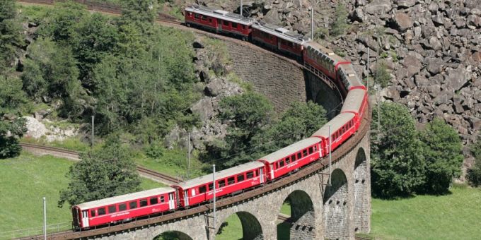 Die Berninalinie der Rhätischen Bahn ist vom 7. bis 13. Mai gesperrt. (Symbolbild) Berninalinie