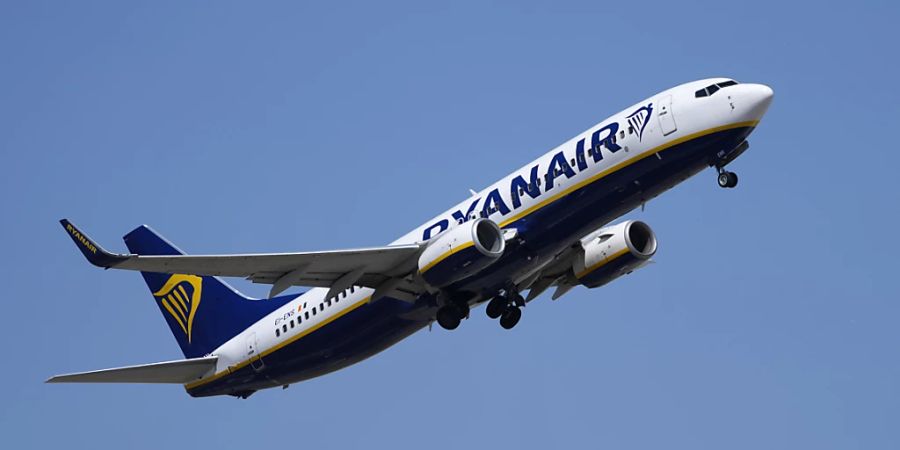 Die Billig-Airline Ryanair streicht für kommenden Winter zahlreiche Flugverbindungen. Es fehlen die bei Boeing bestellten, neuen Flugzeuge.(Archivbild)