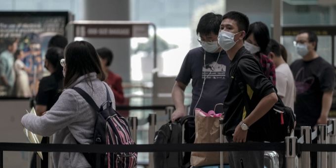 Biometrische Daten und Gesichtserkennung sollen am Flughafen Singapur Wartezeiten verkürzen und das Reisen angenehmer gestalten. Flughafen Singapur Changi