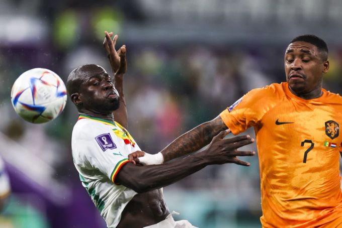 Kalidou Koulibaly (links) und seine Senegalesen müssen gegen Gastgeber Katar an der WM 2022 reagieren. Das Startspiel gegen die Holländer ging verloren. WM 2022