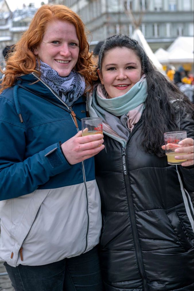 Chrtia (l) aus Schlosswil und Melanie (r) aus Steffisburg.