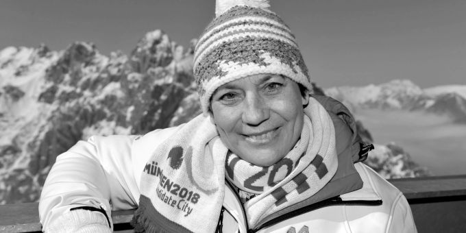 Die Sport-Welt trauert um Rosi Mittermaier. Die Sport-Welt trauert um Rosi Mittermaier.