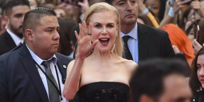 Schauspielerin Nicole Kidman winkt Film Festival in Toronto. Foto: Evan Agostini/Invision/AP Schauspielerin Nicole Kidman winkt Film Festival in Toronto. Foto: Evan Agostini/Invision/AP