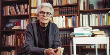Laure Wyss, Schriftstellerin und Journalistin