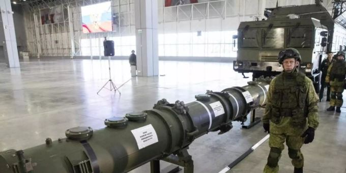Der neue Marschflugkörper vom Typ 9M729 (Nato-Code: SSC-8). Foto: Pavel Golovkin/AP Der neue Marschflugkörper vom Typ 9M729 (Nato-Code: SSC-8). Foto: Pavel Golovkin/AP