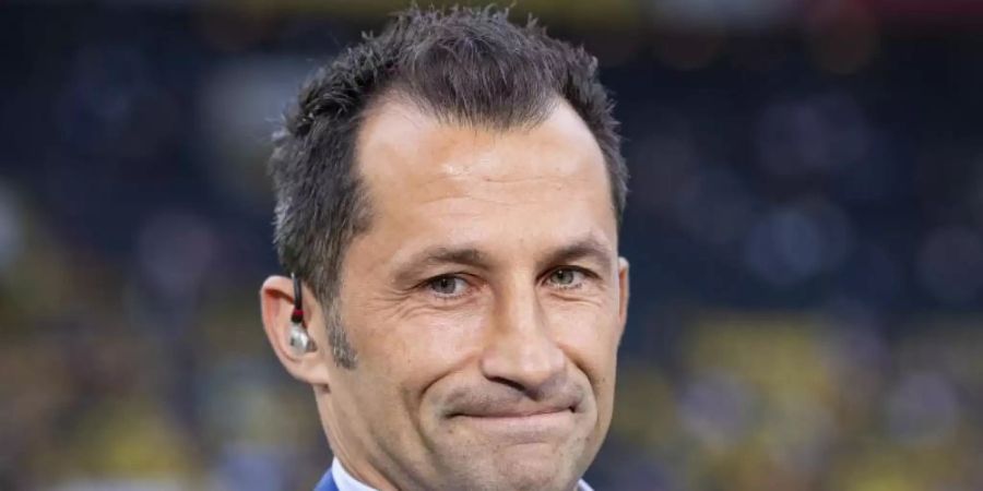 Bayern-Sportdirektor Hasan Salihamidzic will auf dem Transfermarkt Ruhe bewahren. Foto: Guido Kirchner