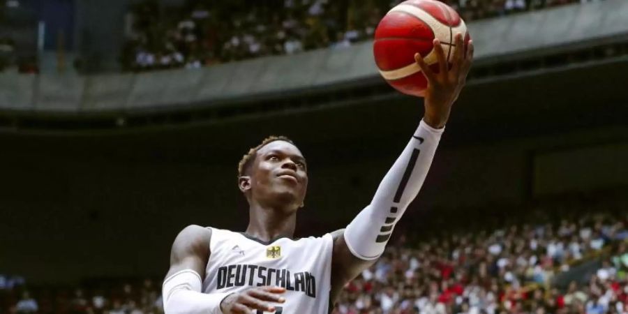War mit 15 Zählern bester Werfer im deutschen Team beim Sieg im Test gegen Australien: Dennis Schröder. Foto: Masanori Kumagai/Kyodo News/AP