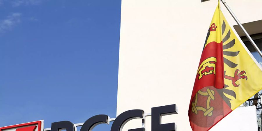 Mehr Gewinn für die Genfer Kantonalban im 2019: Logo der Bank nebst Flagge des Kantons.