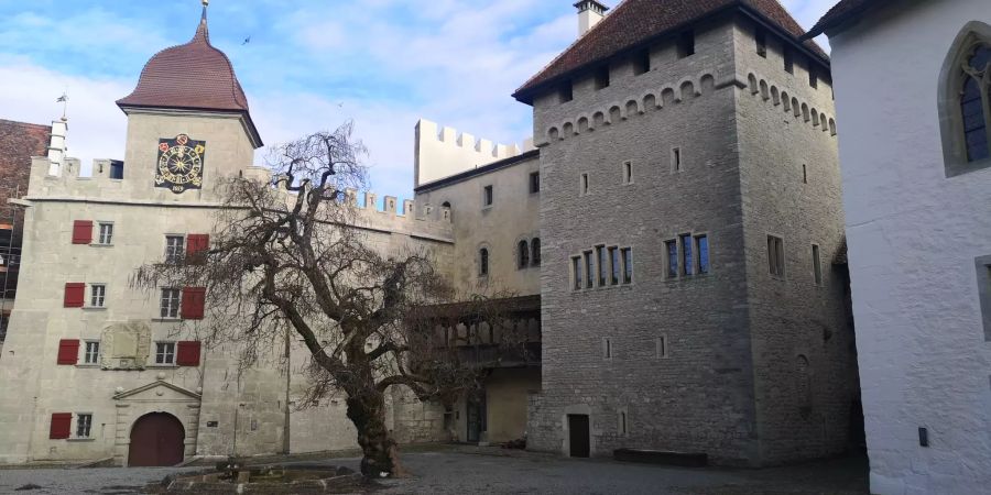 Das Schloss Lenzburg im Kanton Aargau.