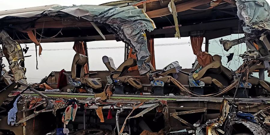 bus lkw unfall indien