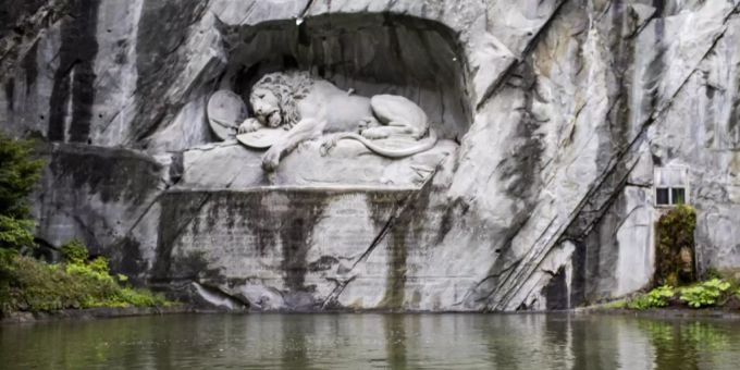 Das Löwendenkmal in Luzern. Löwendenkmal