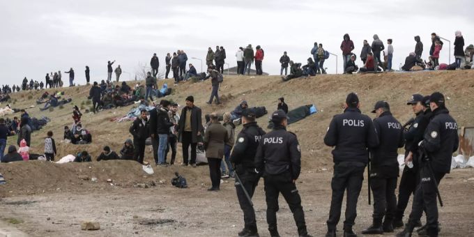 Flüchtlinge an der türkisch-griechischen Grenze Coronavirus