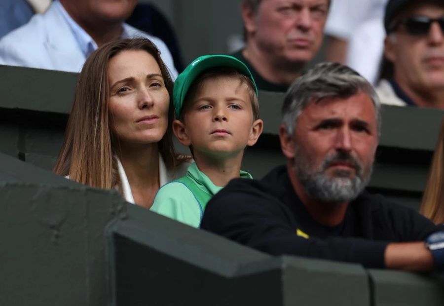 Sie unterstützten Novak bei jedem Spiel: Jelena und Stefan Djokovic. Stefans kleine Schwester Tara (5) fehlte meist.