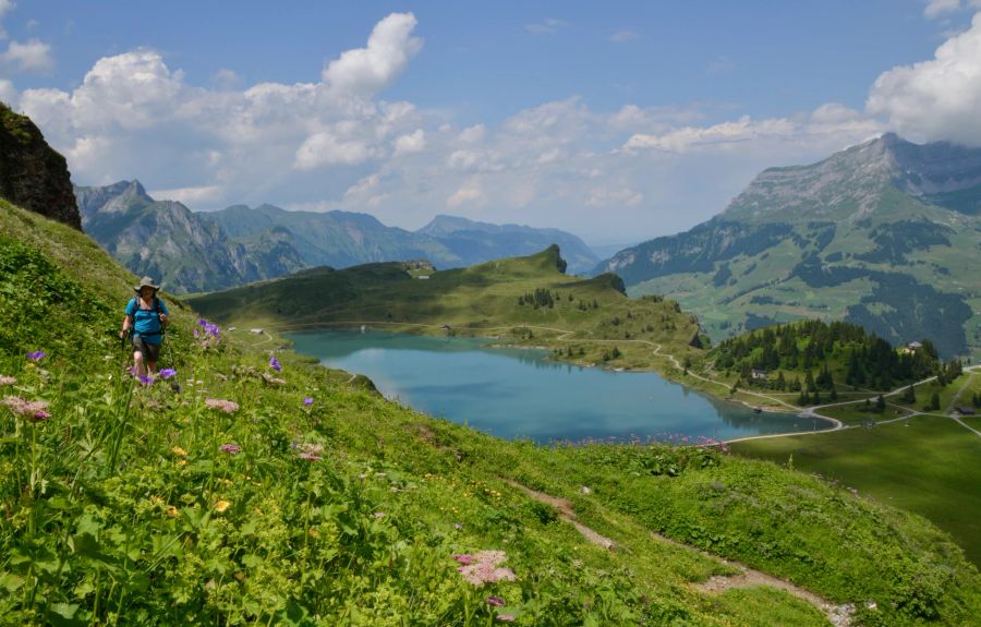 Wanderung am Jochpass.