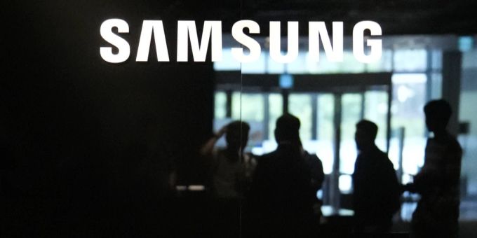 Falt-Smartphones - Samsung will Verkauf in Europa vorantreiben