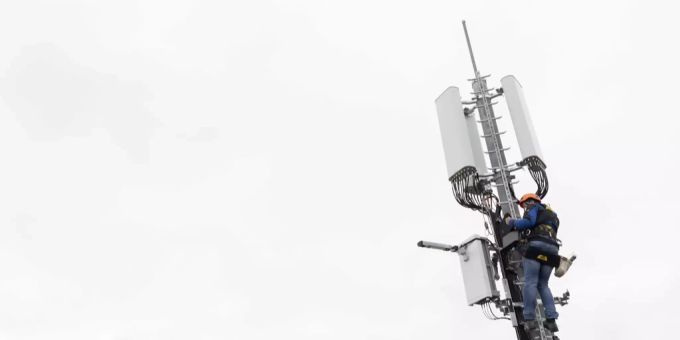 Eine 5G-Antenne im Kanton Genf. 5g antenne