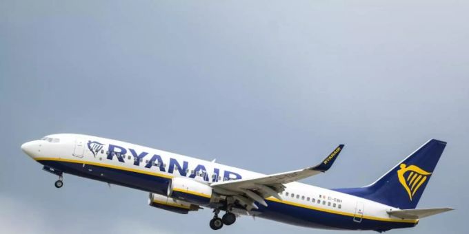 Ryanair kündigte einen 750 Millionen Euro schweren Aktienrückkauf für die kommenden sechs bis zwölf Monate an. (Archivbild) Ryanair