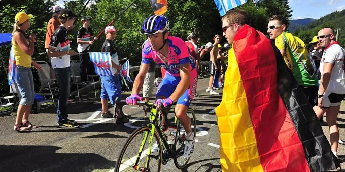 Alessandro Petacchi steht unter Dopingverdacht Alessandro Petacchi steht unter Dopingverdacht
