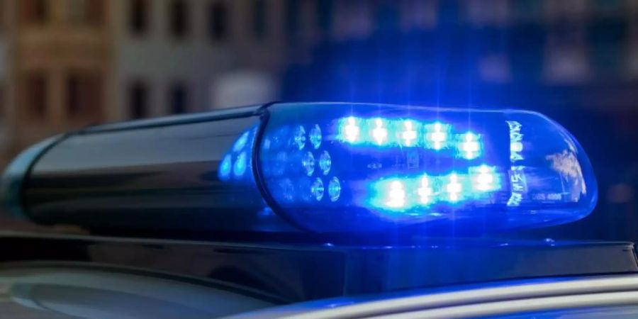Betrunken und unter Drogen hinterm Steuer - und etwas zu offensiv in der Aussendarstellung. Foto: Monika Skolimowska/Symbol
