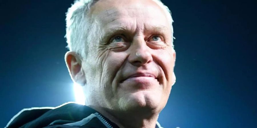 Der SC Freiburg hat den Vertrag mit Trainer Christian Streich verlängert. Foto: Patrick Seeger