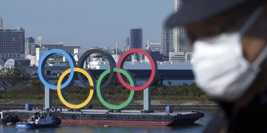 In Deutschland wächst die Zustimmung für eine Corona-Impfung von Teilnehmern an der Fussball-EM und Olympia. Foto: Eugene Hoshiko/AP/dpa