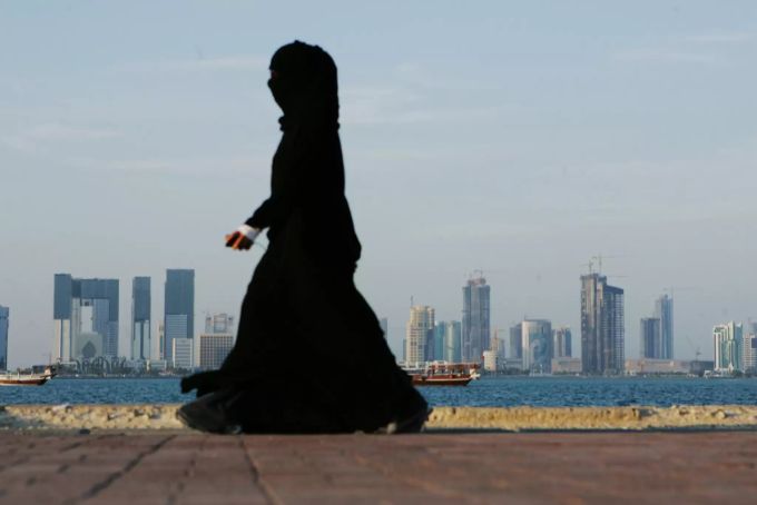 Human Rights Watch warnt vor den eingeschränkten Frauenrechten in Katar. katar