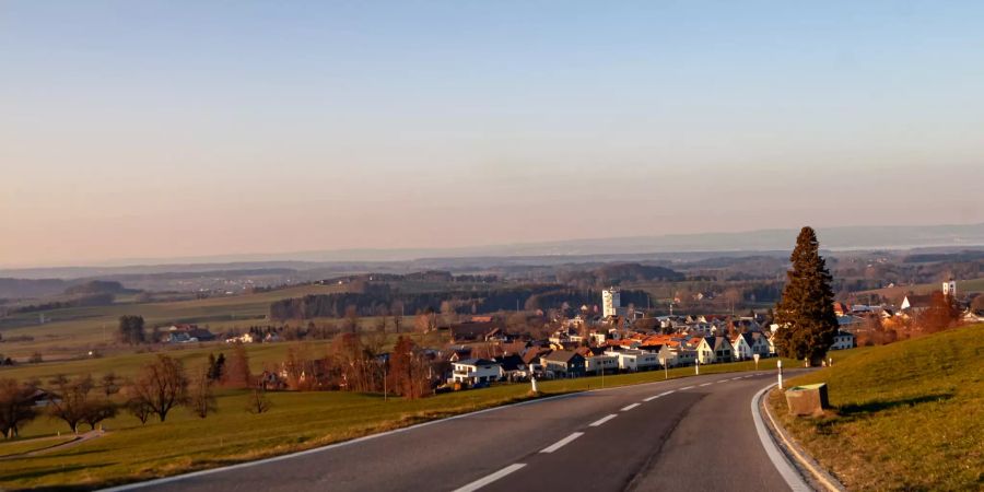 Sonnenuntergang über Waldkirch.