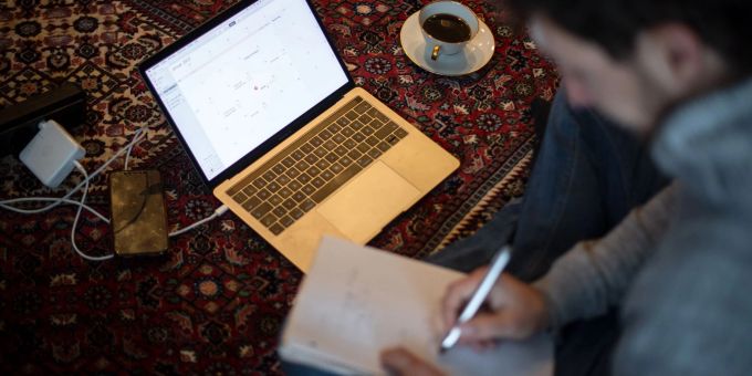 Wenig Lust auf Arbeit: So geht es laut einer neuen Umfrage einer steigenden Zahl von Menschen in Deutschland. Wenig Lust auf Arbeit: So geht es laut einer neuen Umfrage einer steigenden Zahl von Menschen in Deutschland.