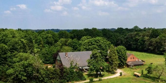 Das «Sommerhaus der Stars» wird in diesem Jahr erstmals nicht im Ausland aufgezeichnet, sondern wegen der Corona-Pandemie in Deutschland. Sommerhaus der Stars start 2020