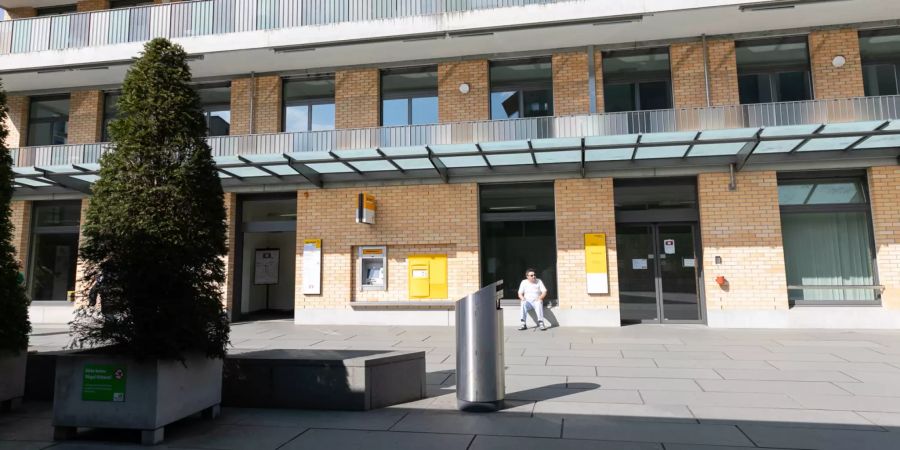 Die Postfiliale in Lachen.