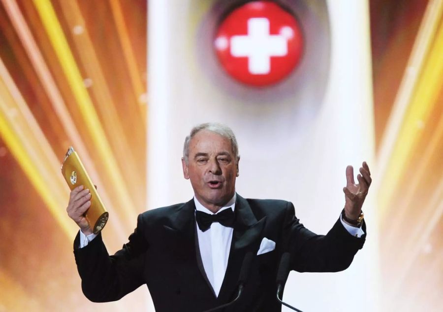 2012 erhält Ogi den «Swiss Award» für sein Lebenswerk.