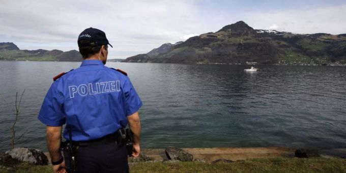 Kantonspolizei Nidwalden. Kantonspolizei Nidwalden.